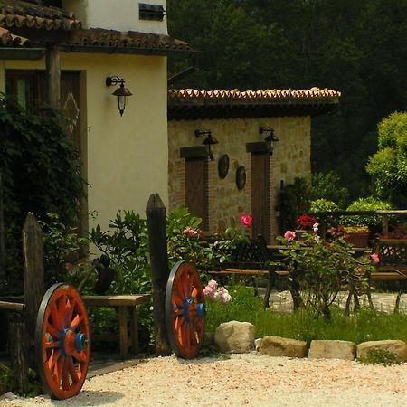 B&B Caselunghe Καμερίνο Εξωτερικό φωτογραφία