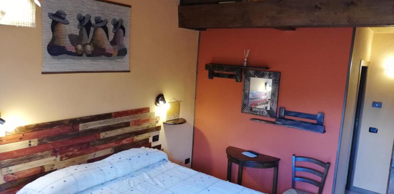 B&B Caselunghe Καμερίνο Εξωτερικό φωτογραφία